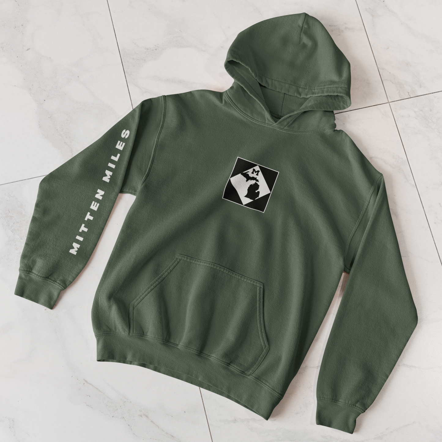 Michigan M-Road Sign Emblem Unisex Heavy Blend Hooded Sweatshirt